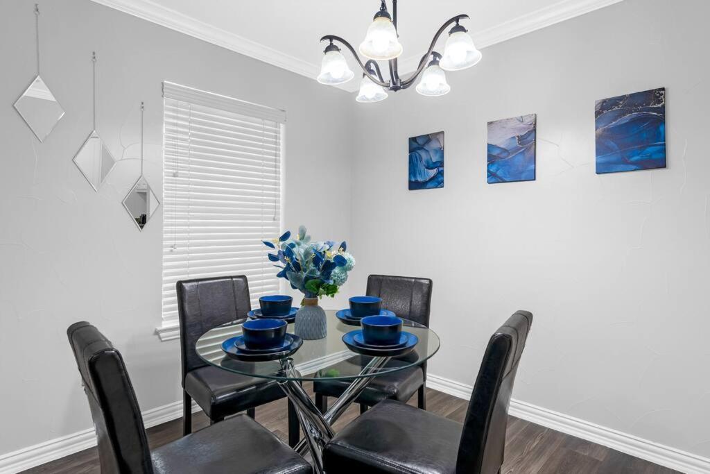 Family Friendly 2Bdrm-Walk To At&T/Cowboys Stadium Arlington Kültér fotó