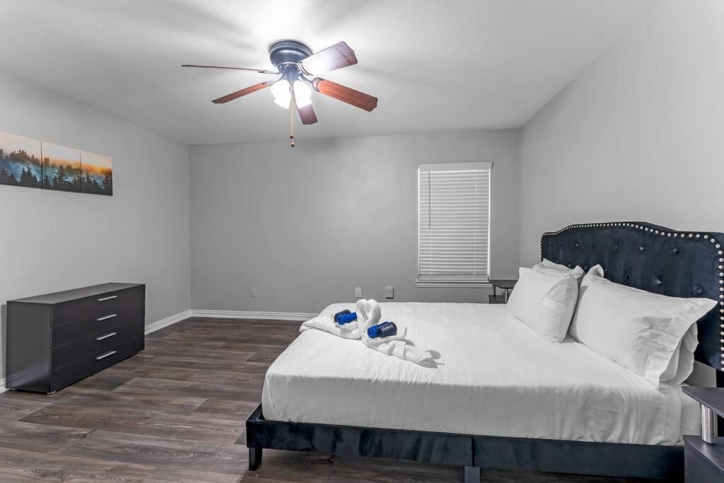 Family Friendly 2Bdrm-Walk To At&T/Cowboys Stadium Arlington Kültér fotó